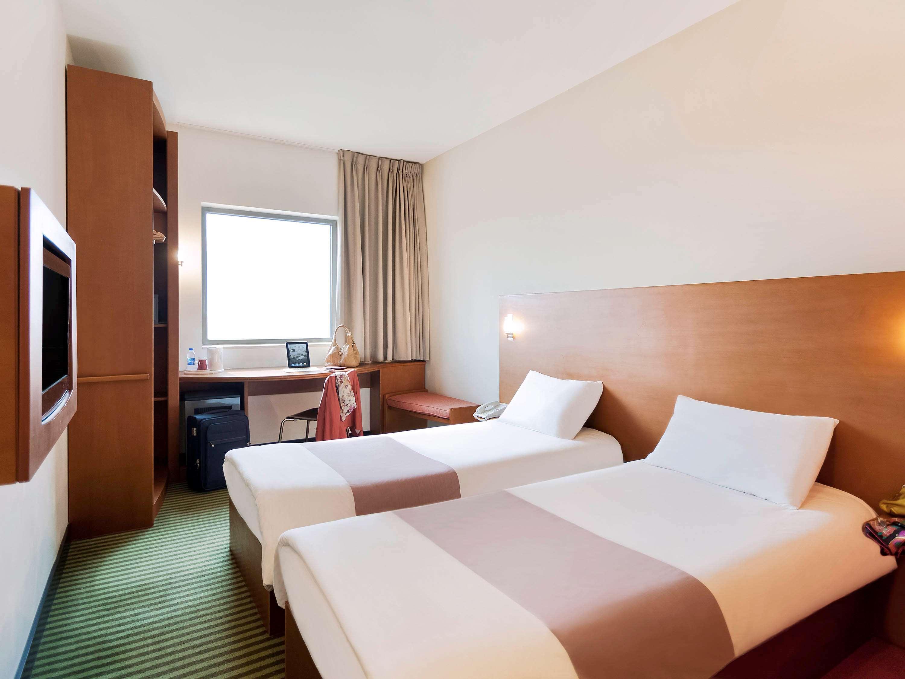 Ibis Amman Hotel Exterior photo