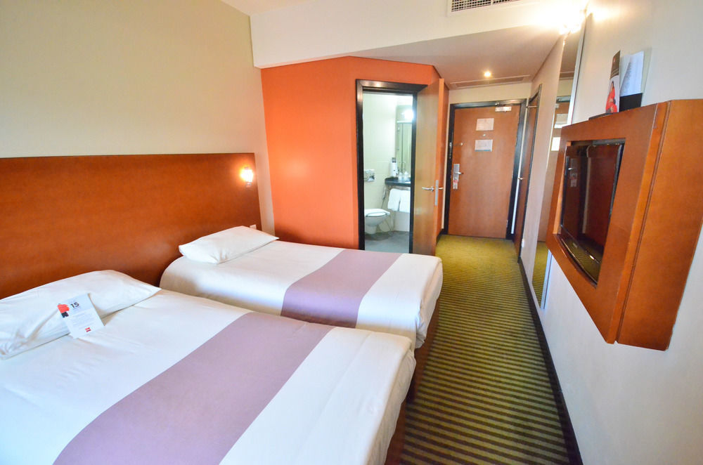 Ibis Amman Hotel Exterior photo